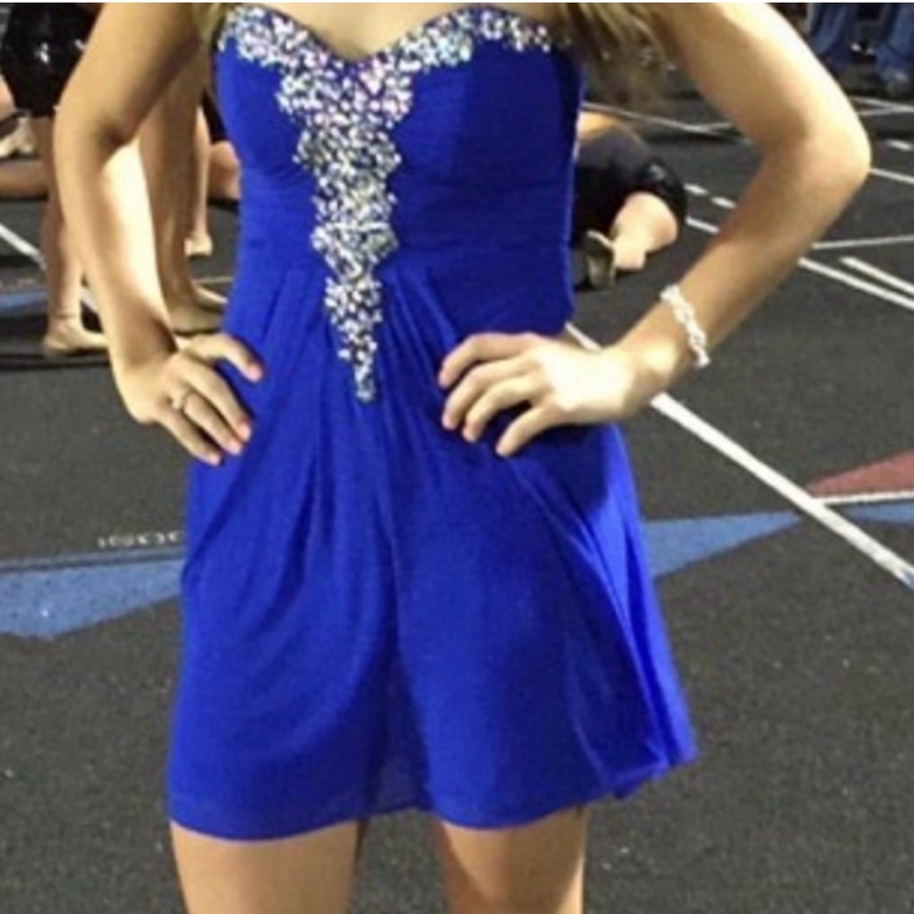 Elegant Blue Strapless Dress